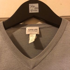 Armani Collezioni gray slim v neck